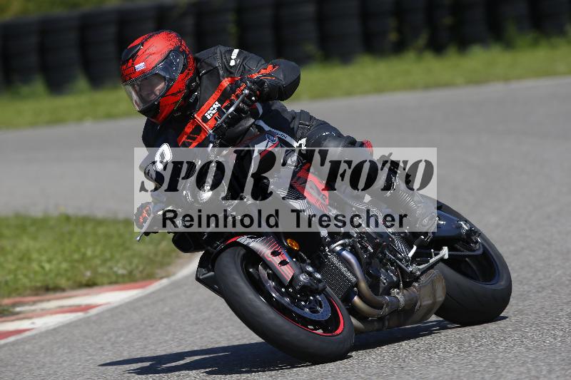 /Archiv-2024/29 12.06.2024 MOTO.CH Track Day ADR/Gruppe blau/90